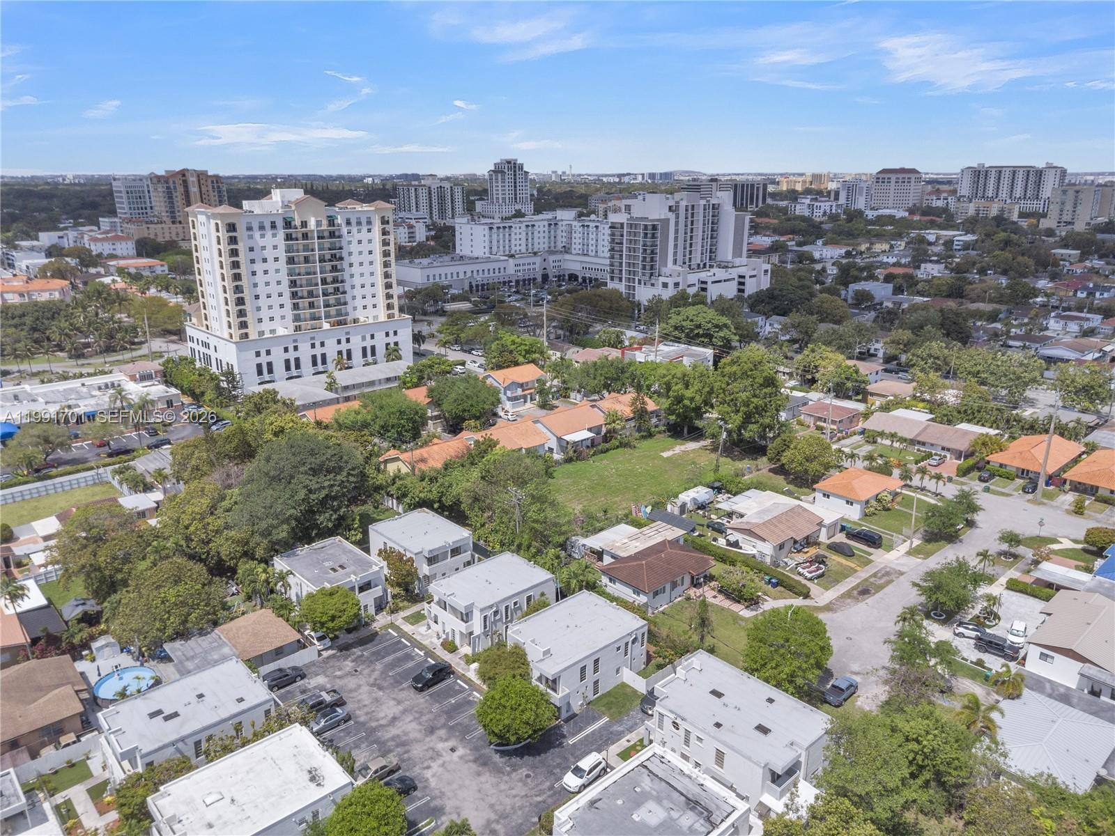 ALHAMBRA MANORS CONDO - Residential