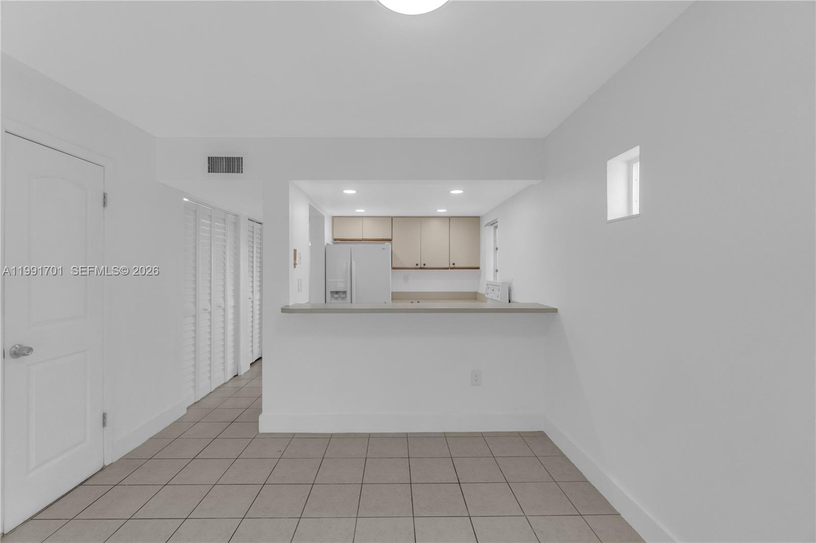 ALHAMBRA MANORS CONDO - Residential