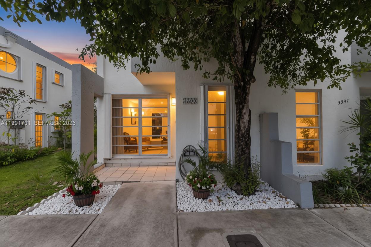 ALHAMBRA MANORS CONDO - Residential