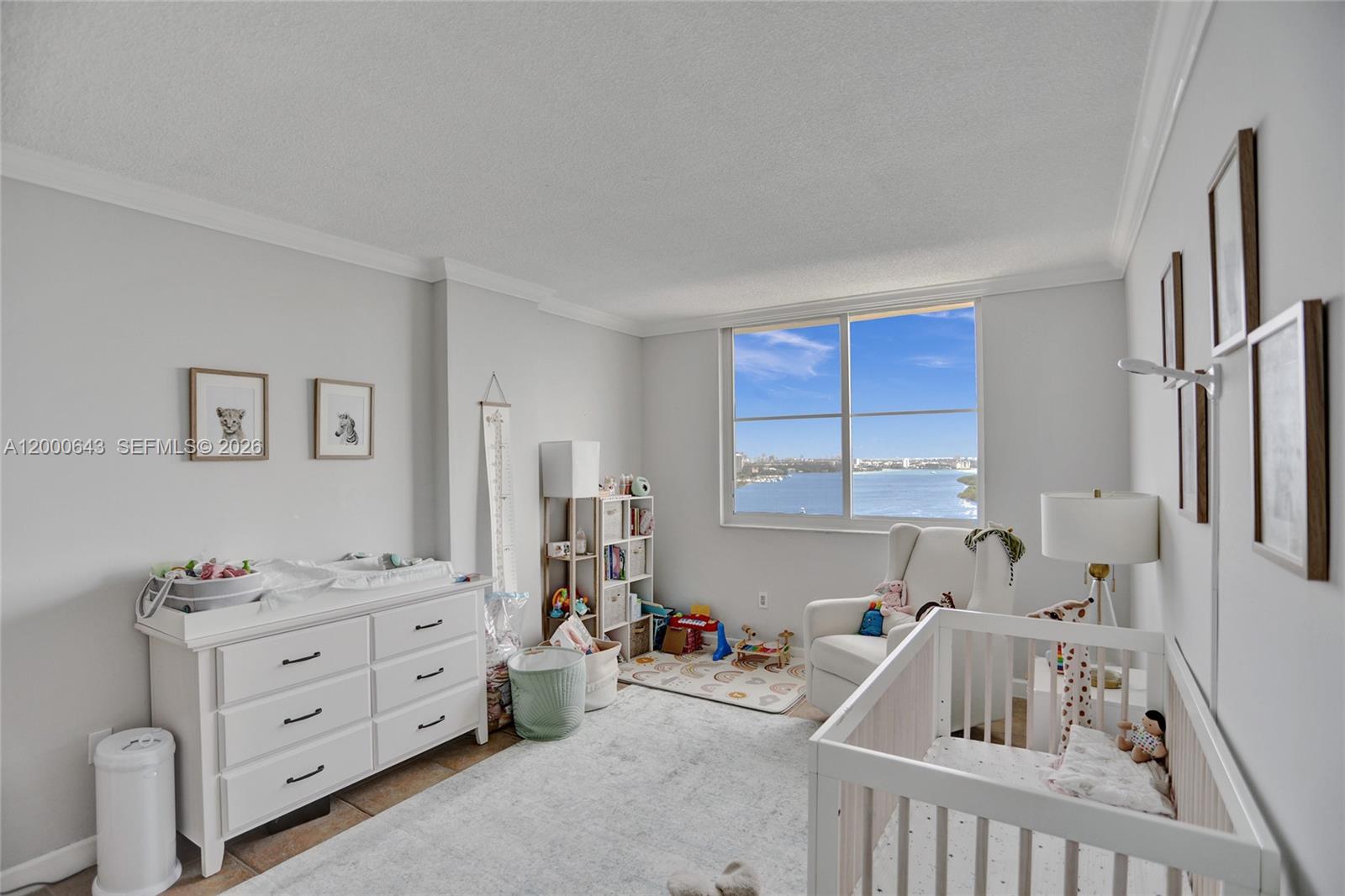 ARLEN HOUSE CONDO - Residential