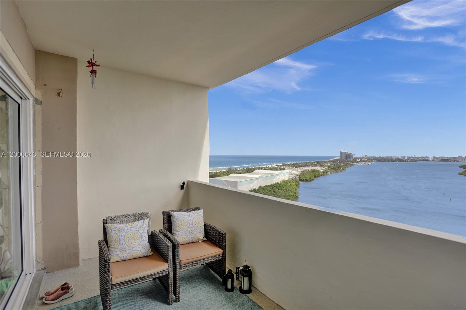 ARLEN HOUSE CONDO - Residential