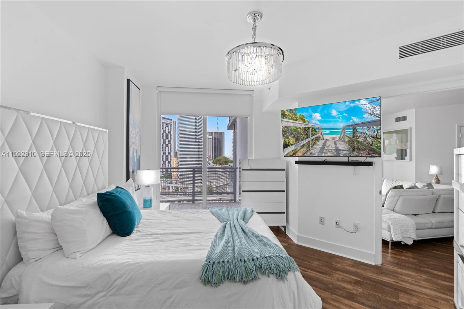 WIND CONDO - Residential