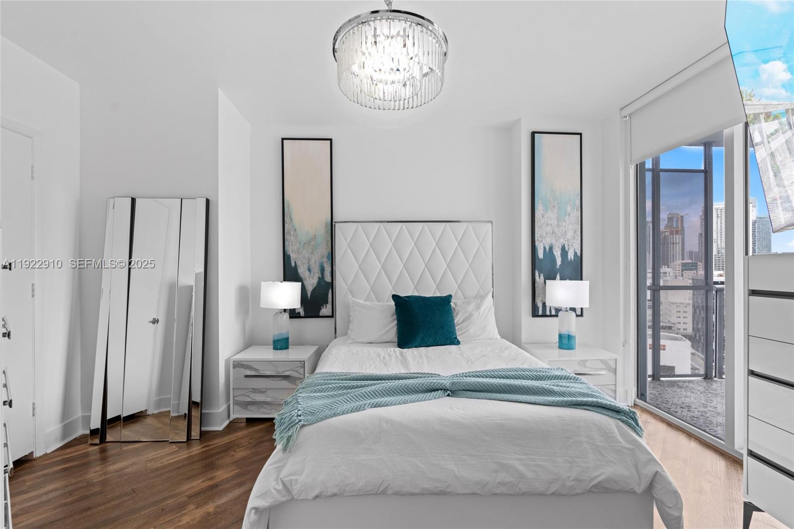 WIND CONDO - Residential