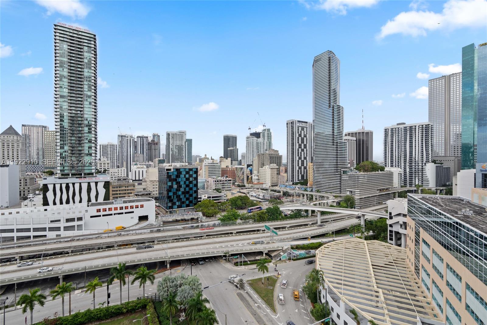 WIND CONDO - Residential