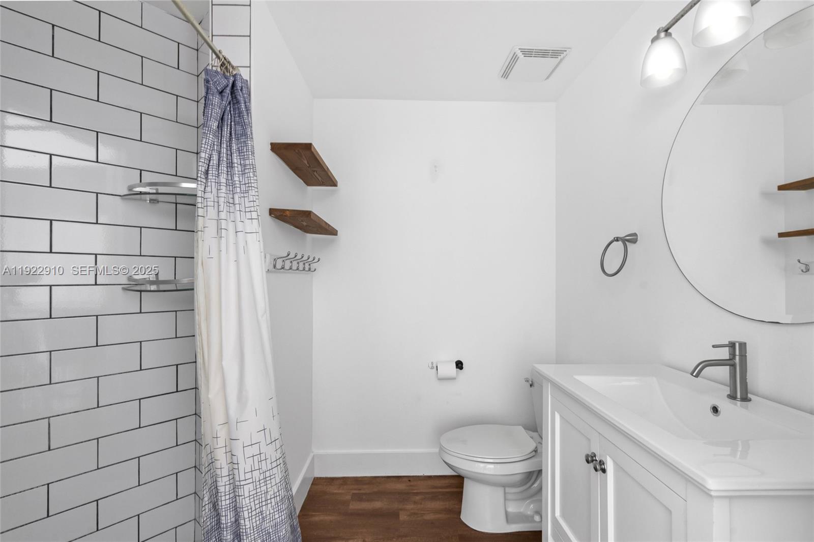 WIND CONDO - Residential