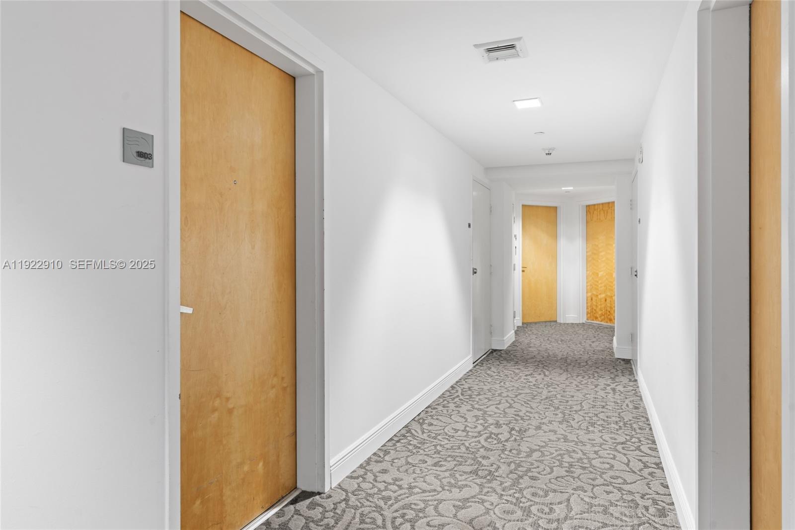 WIND CONDO - Residential