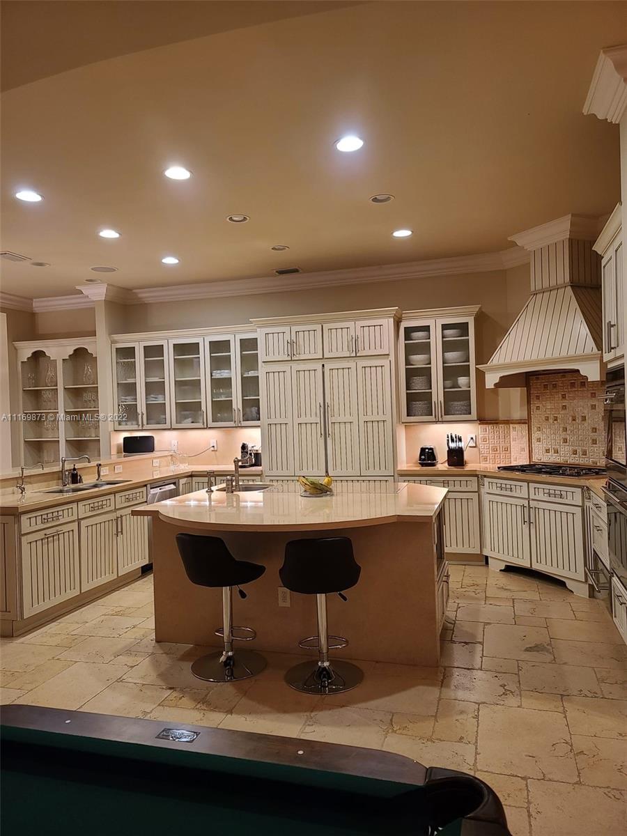 PELICAN ISLE - Residential