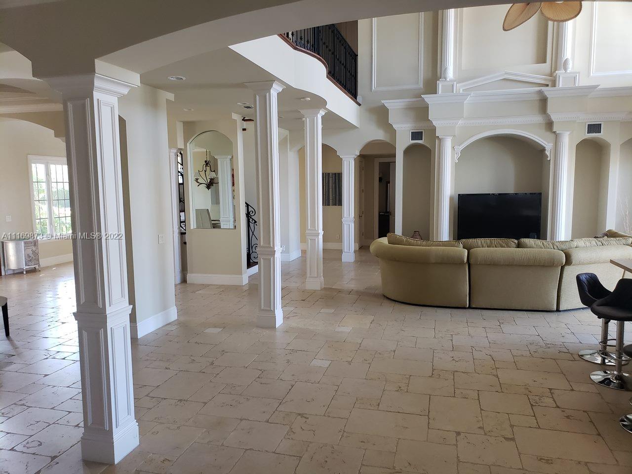 PELICAN ISLE - Residential