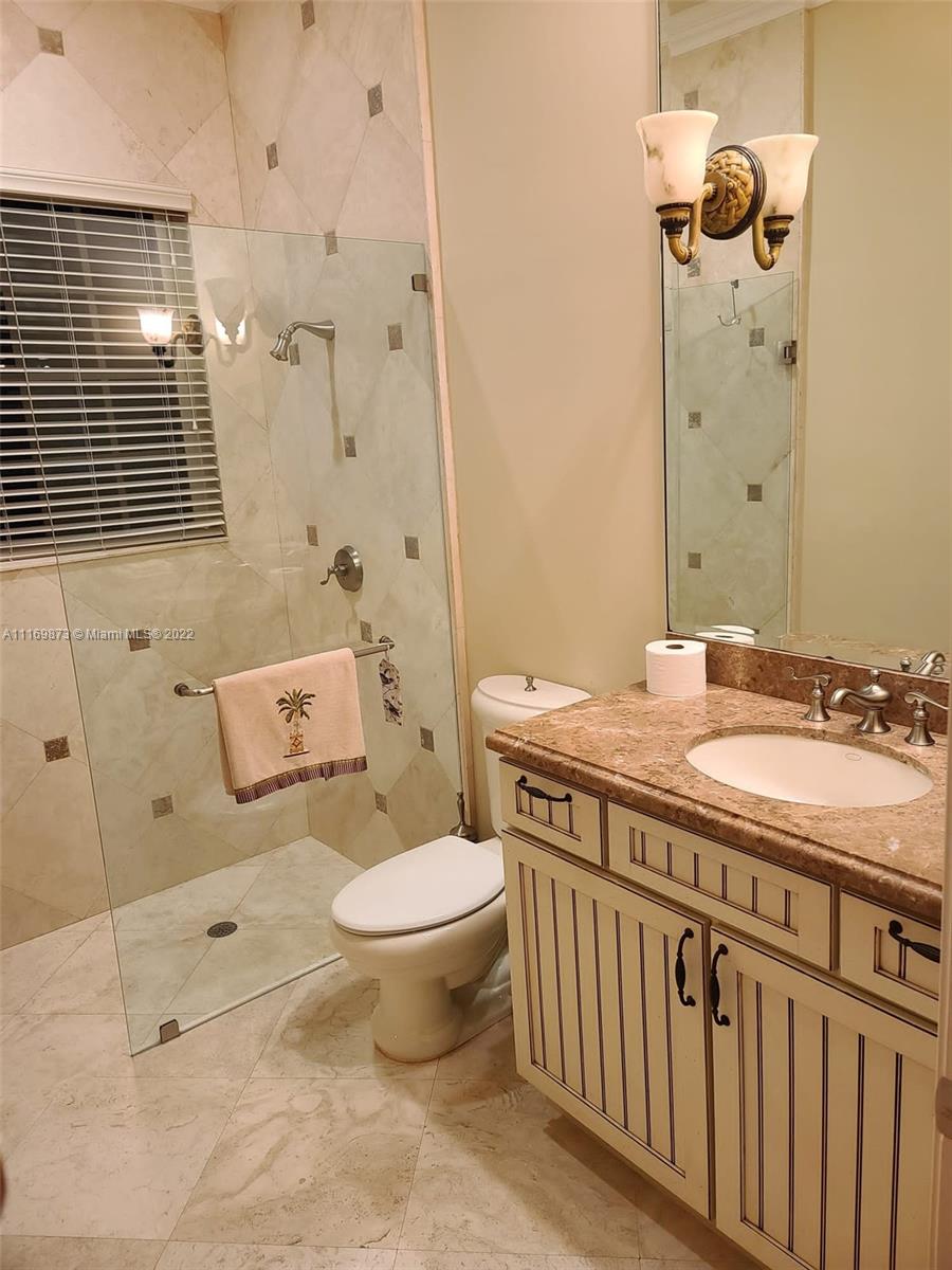 PELICAN ISLE - Residential