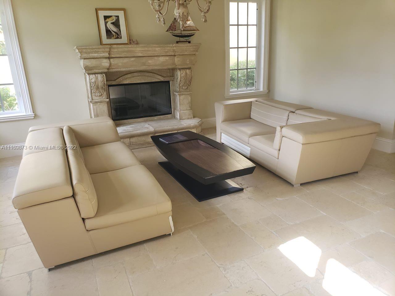 PELICAN ISLE - Residential