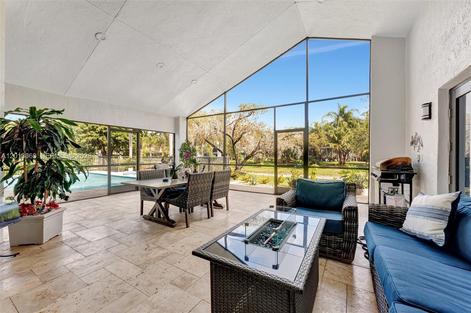 GLEN OAKS - Residential