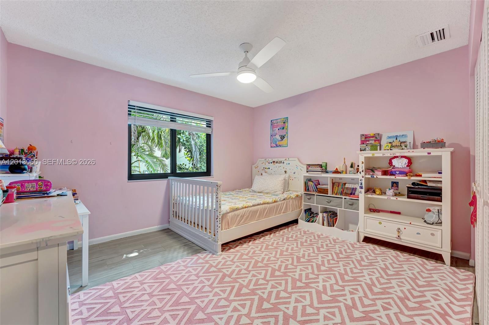 GLEN OAKS - Residential