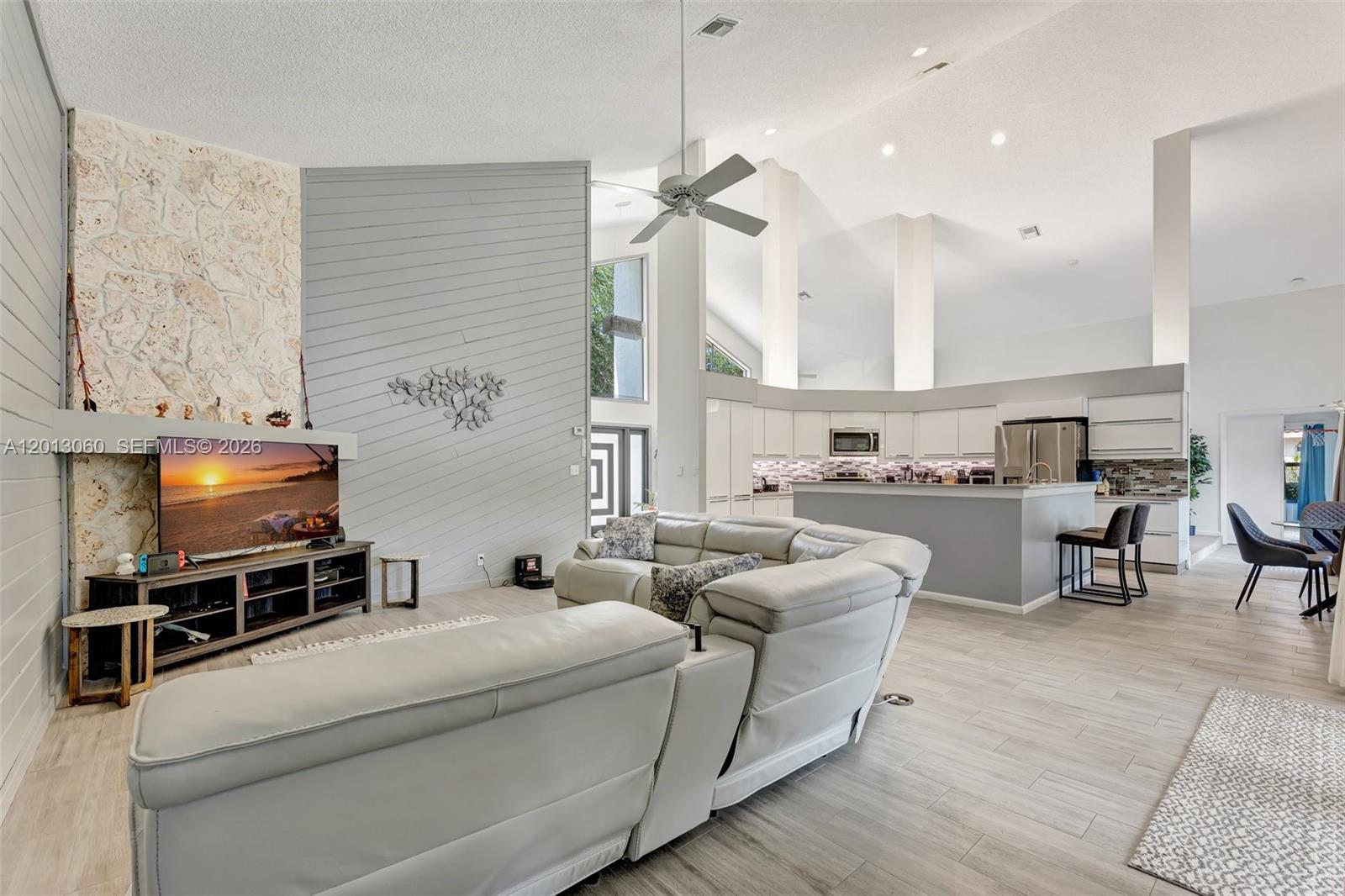 GLEN OAKS - Residential