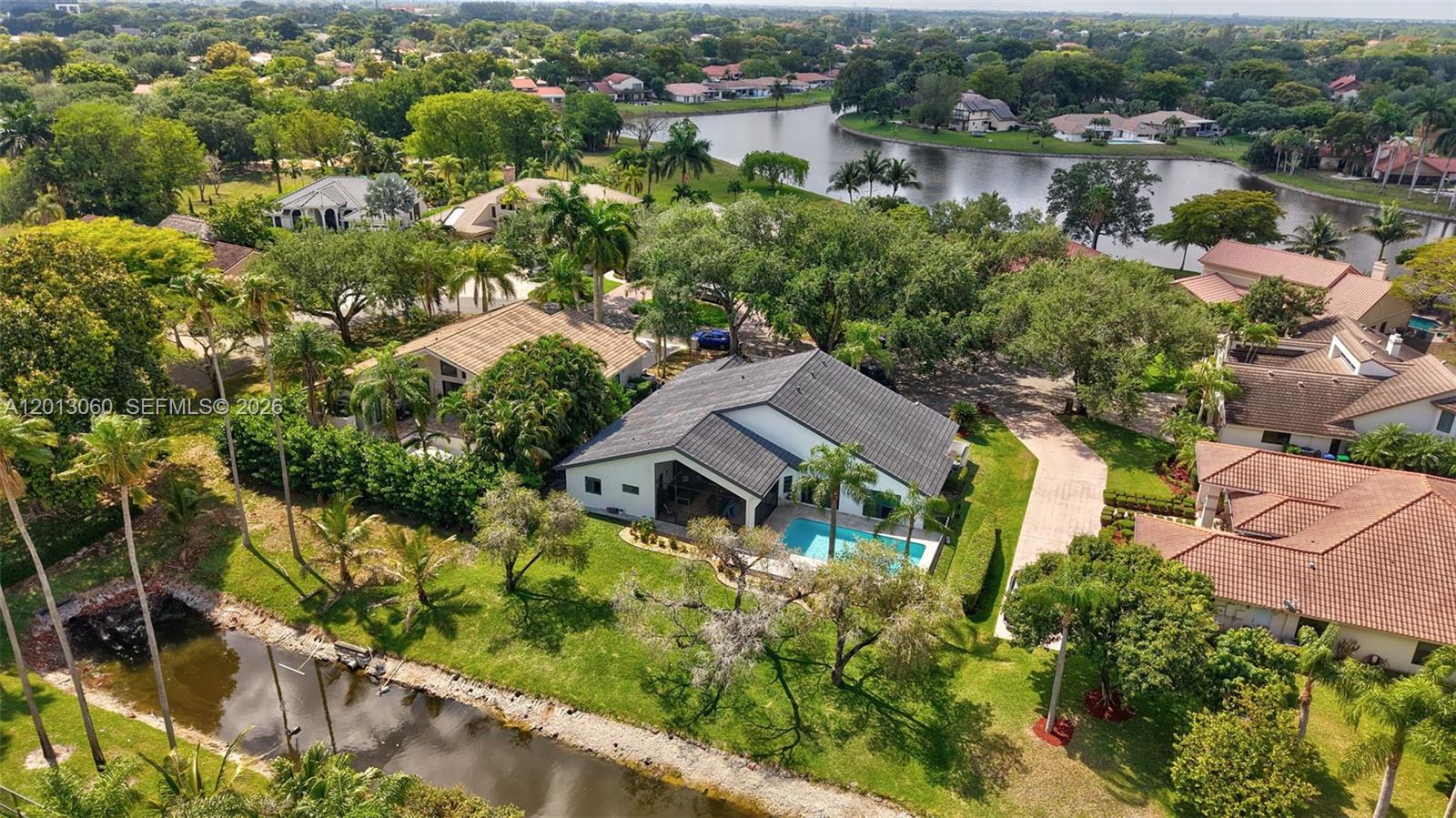 GLEN OAKS - Residential