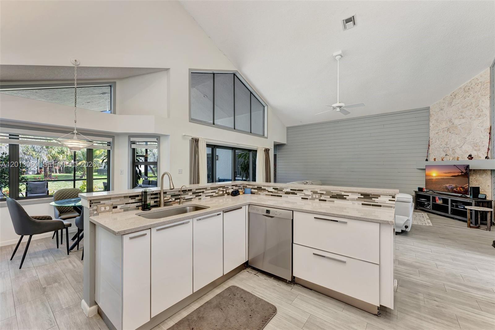 GLEN OAKS - Residential