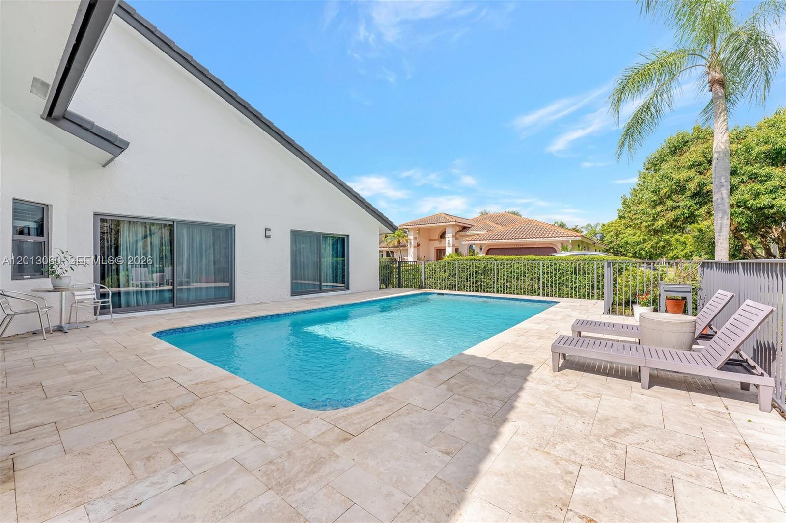 GLEN OAKS - Residential