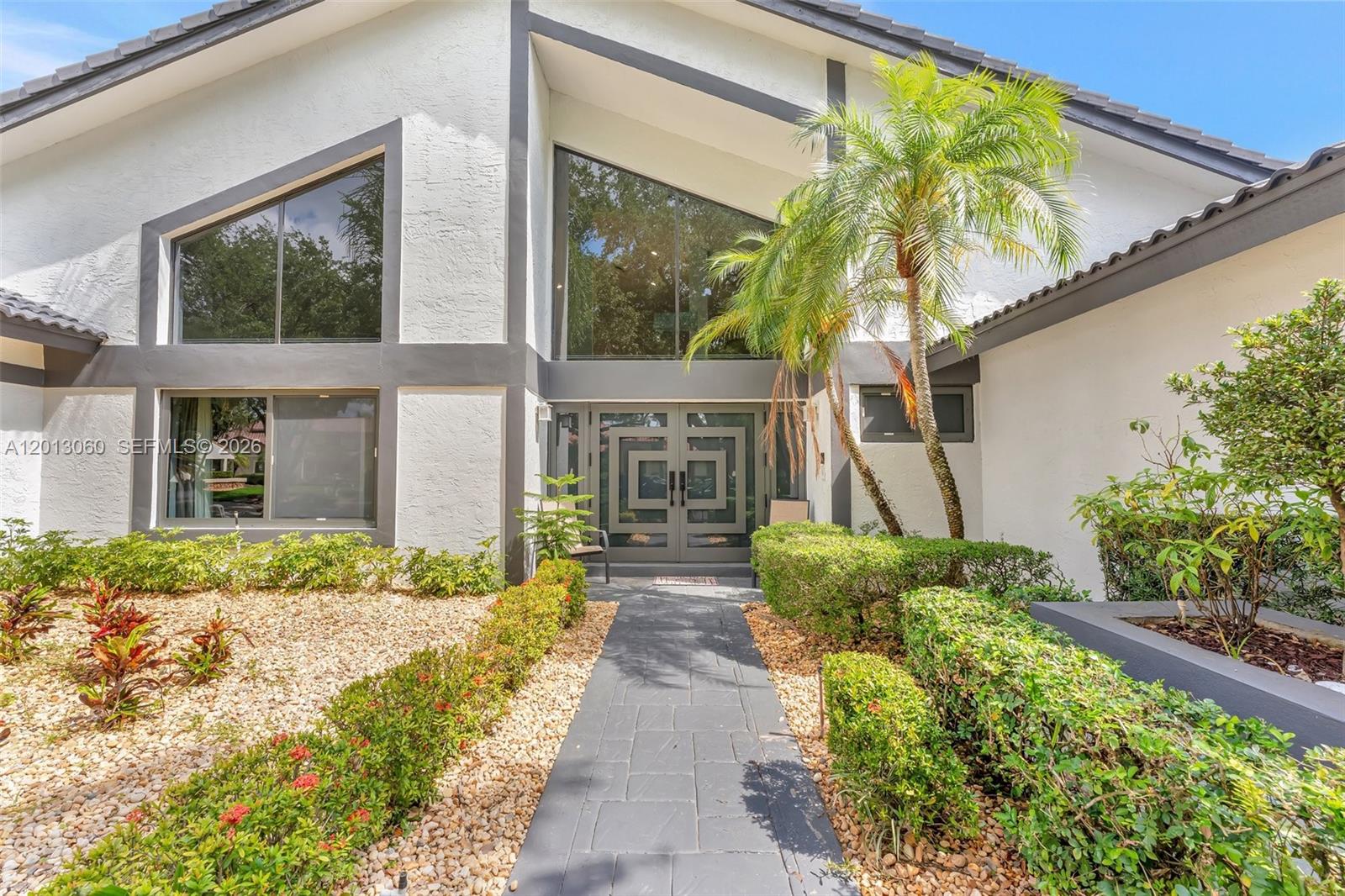 GLEN OAKS - Residential