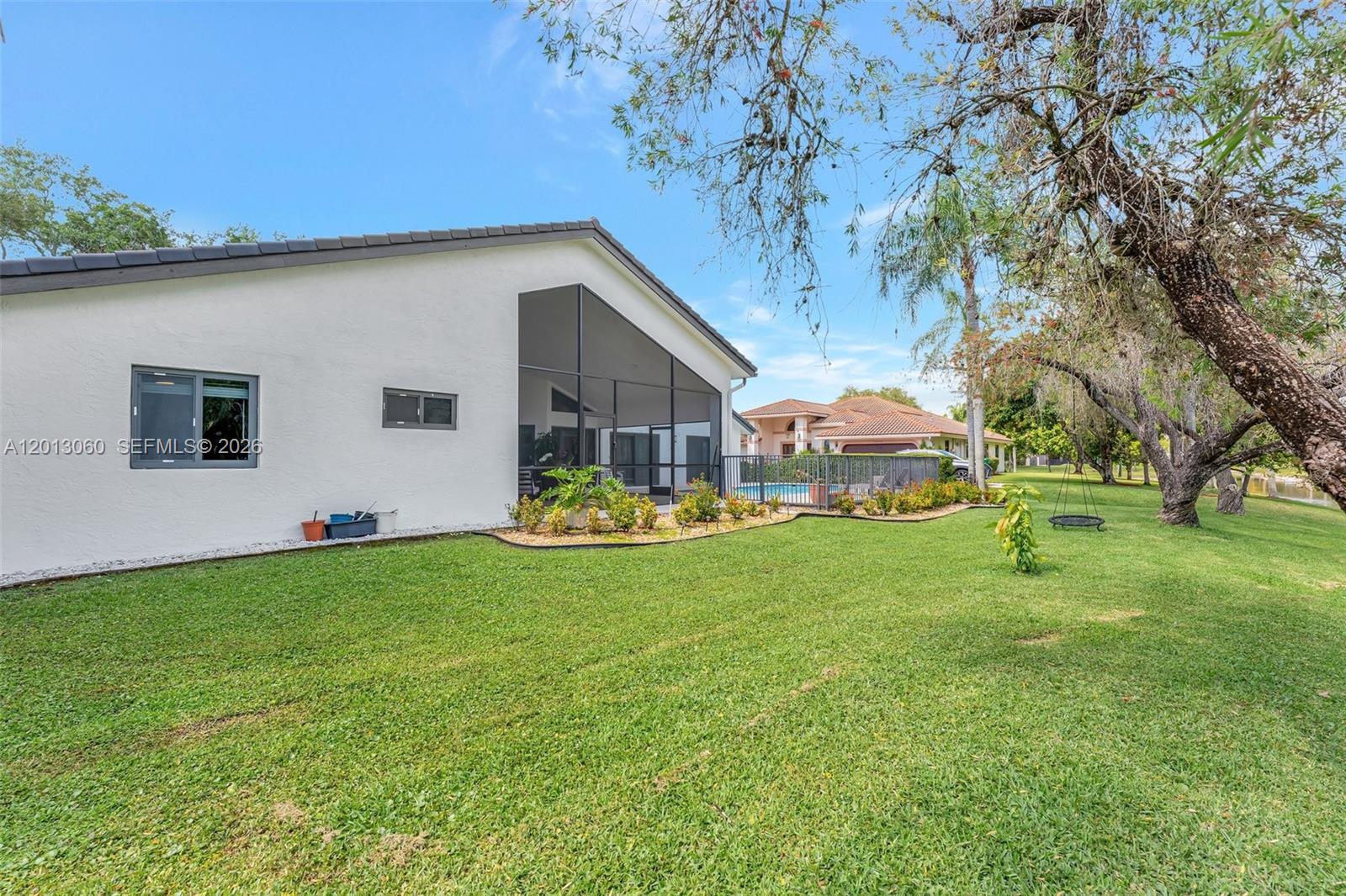 GLEN OAKS - Residential