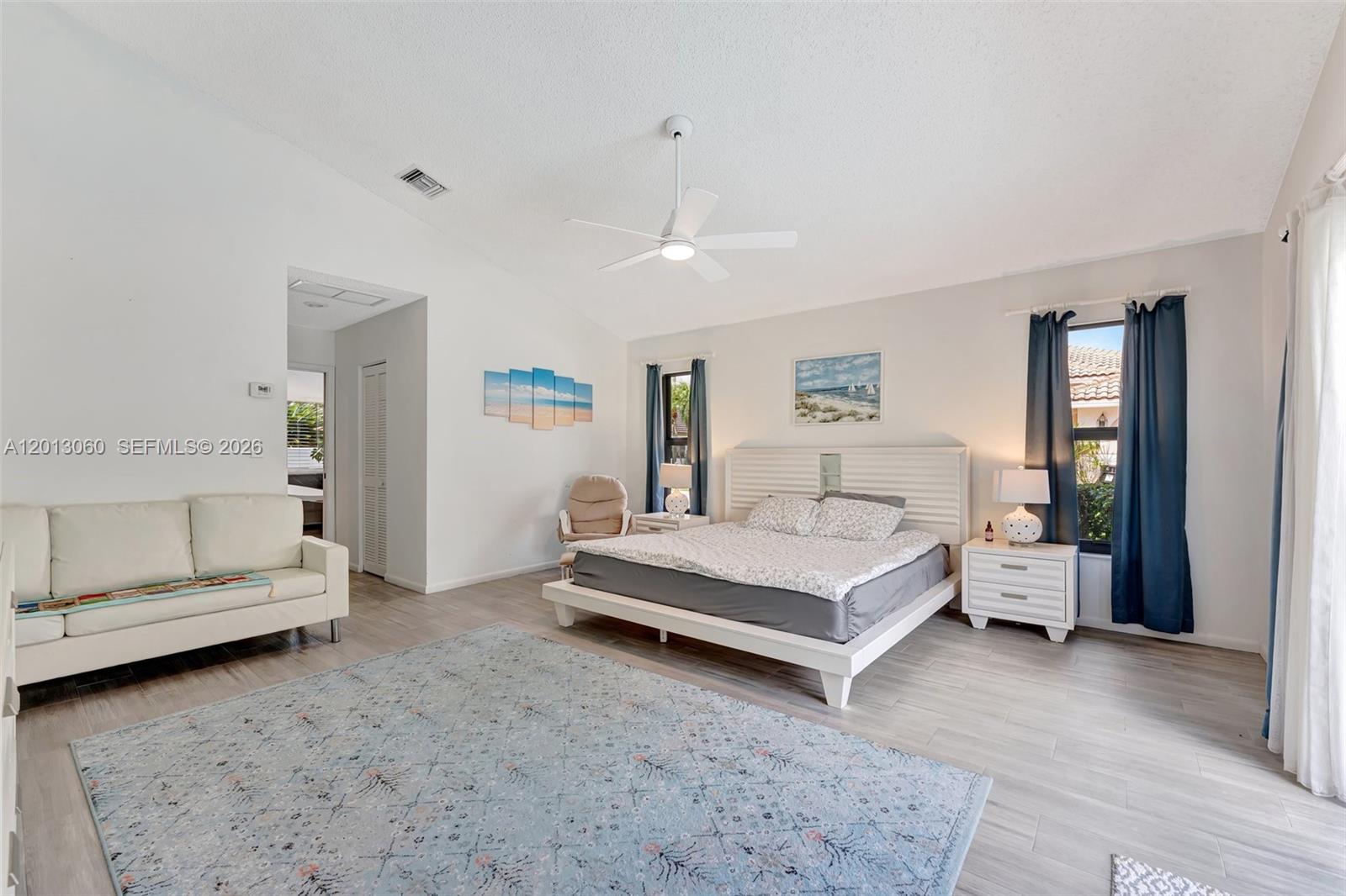 GLEN OAKS - Residential