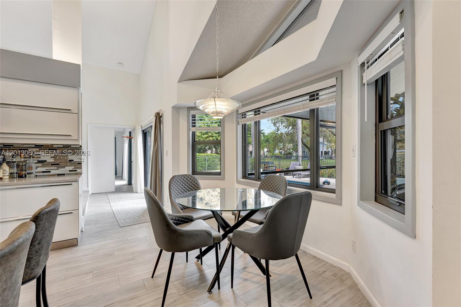 GLEN OAKS - Residential