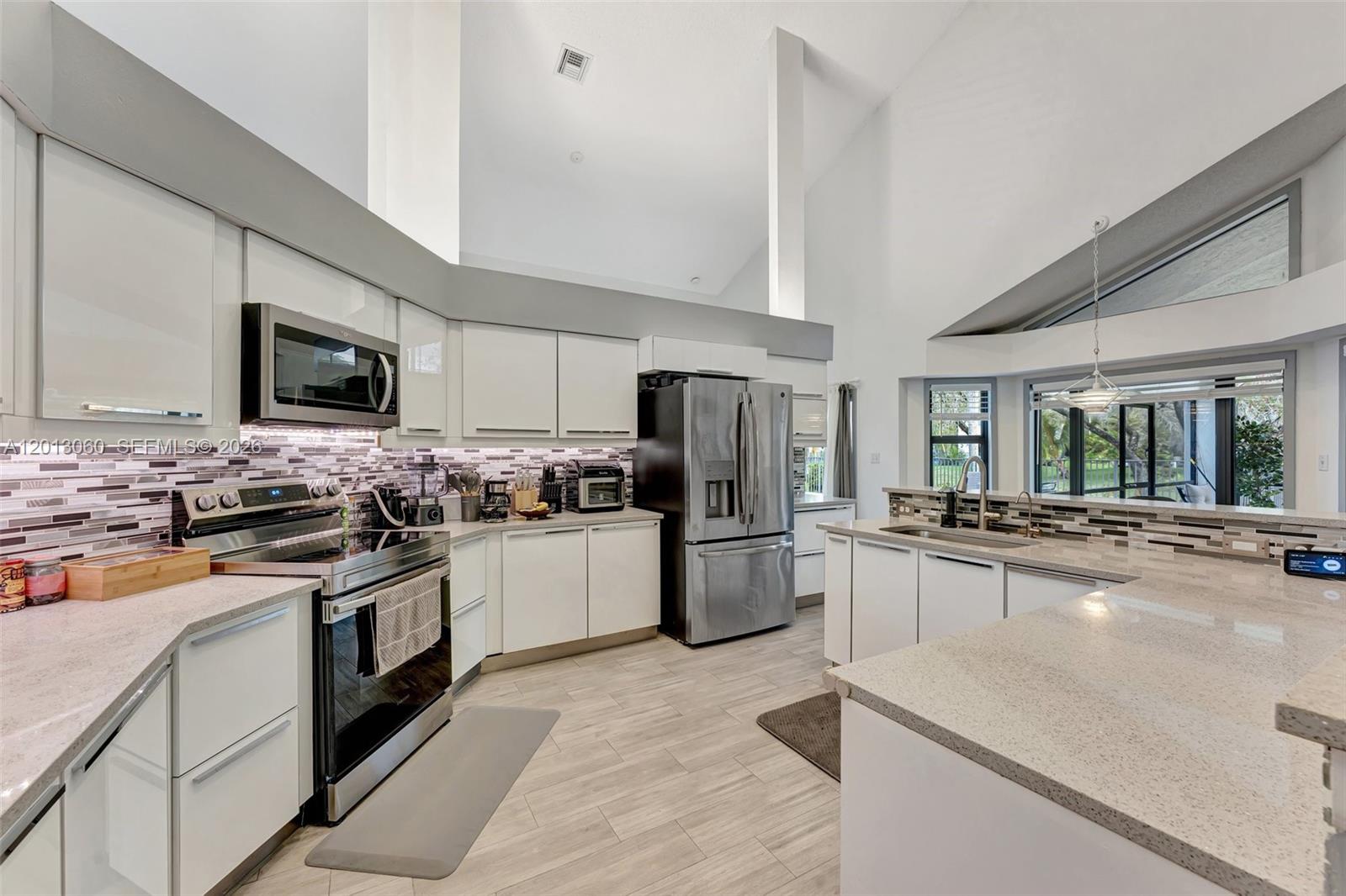 GLEN OAKS - Residential