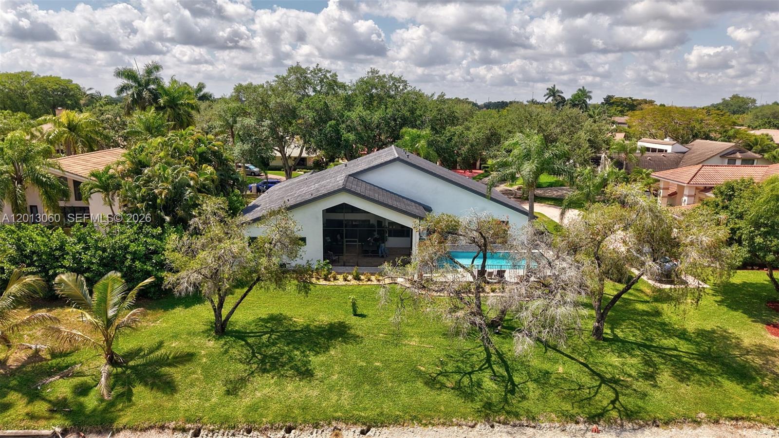 GLEN OAKS - Residential