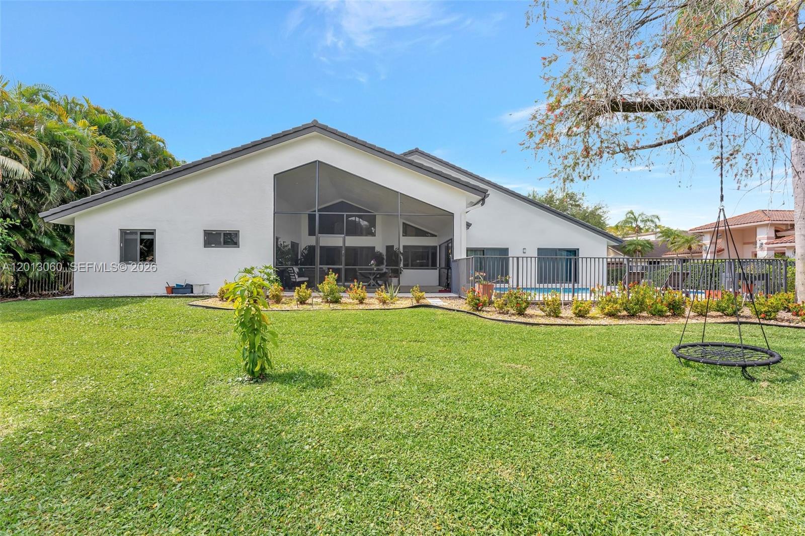 GLEN OAKS - Residential