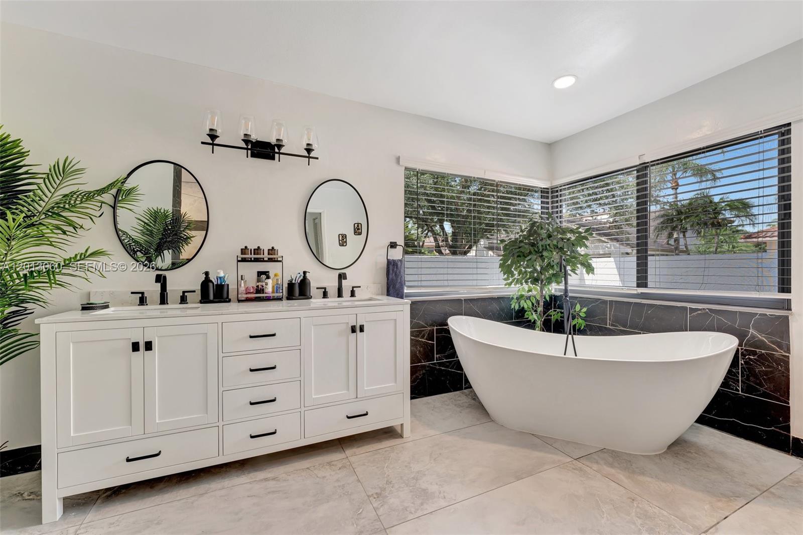 GLEN OAKS - Residential