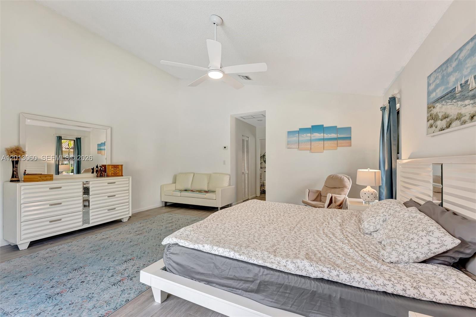 GLEN OAKS - Residential