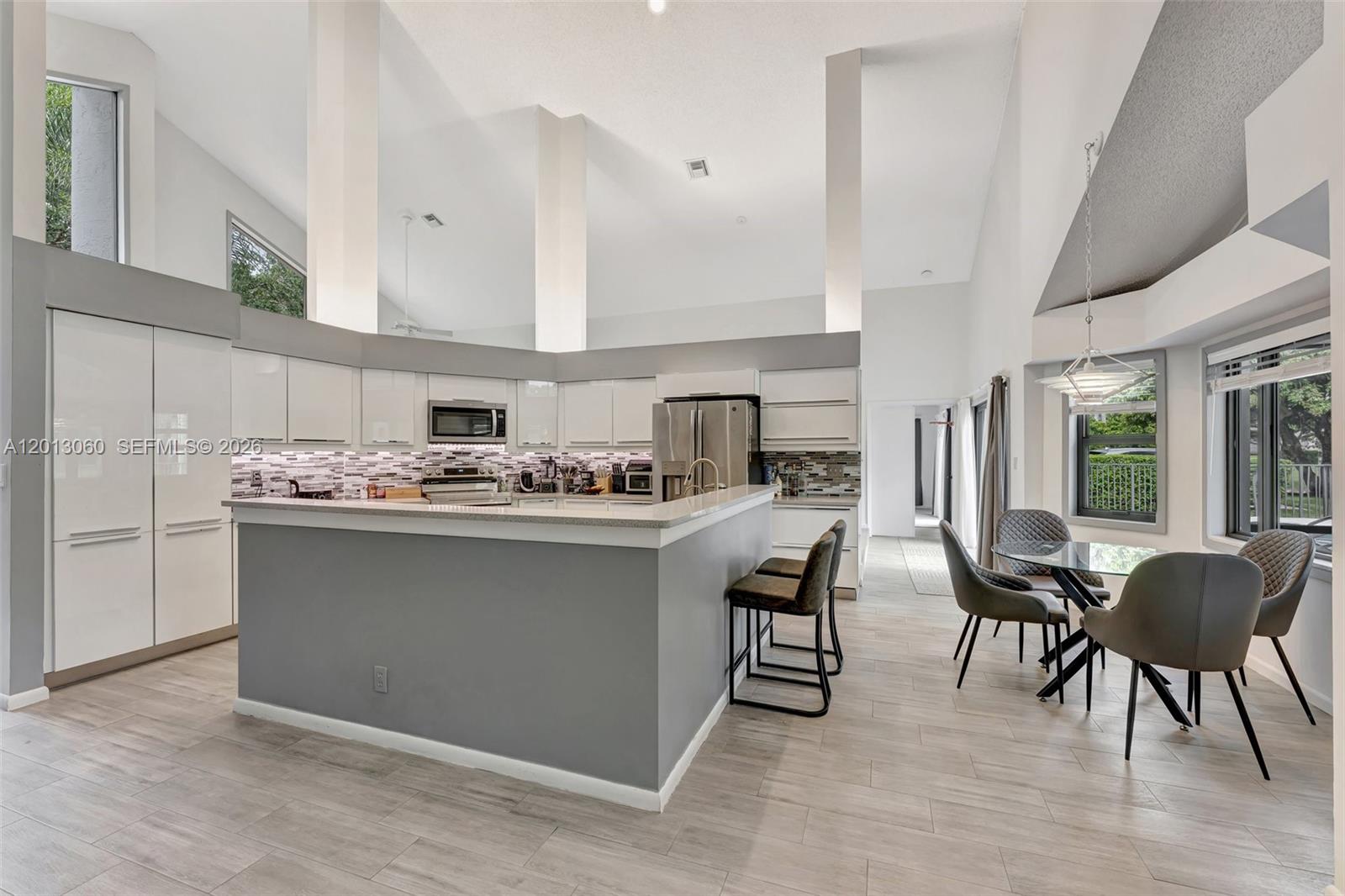 GLEN OAKS - Residential