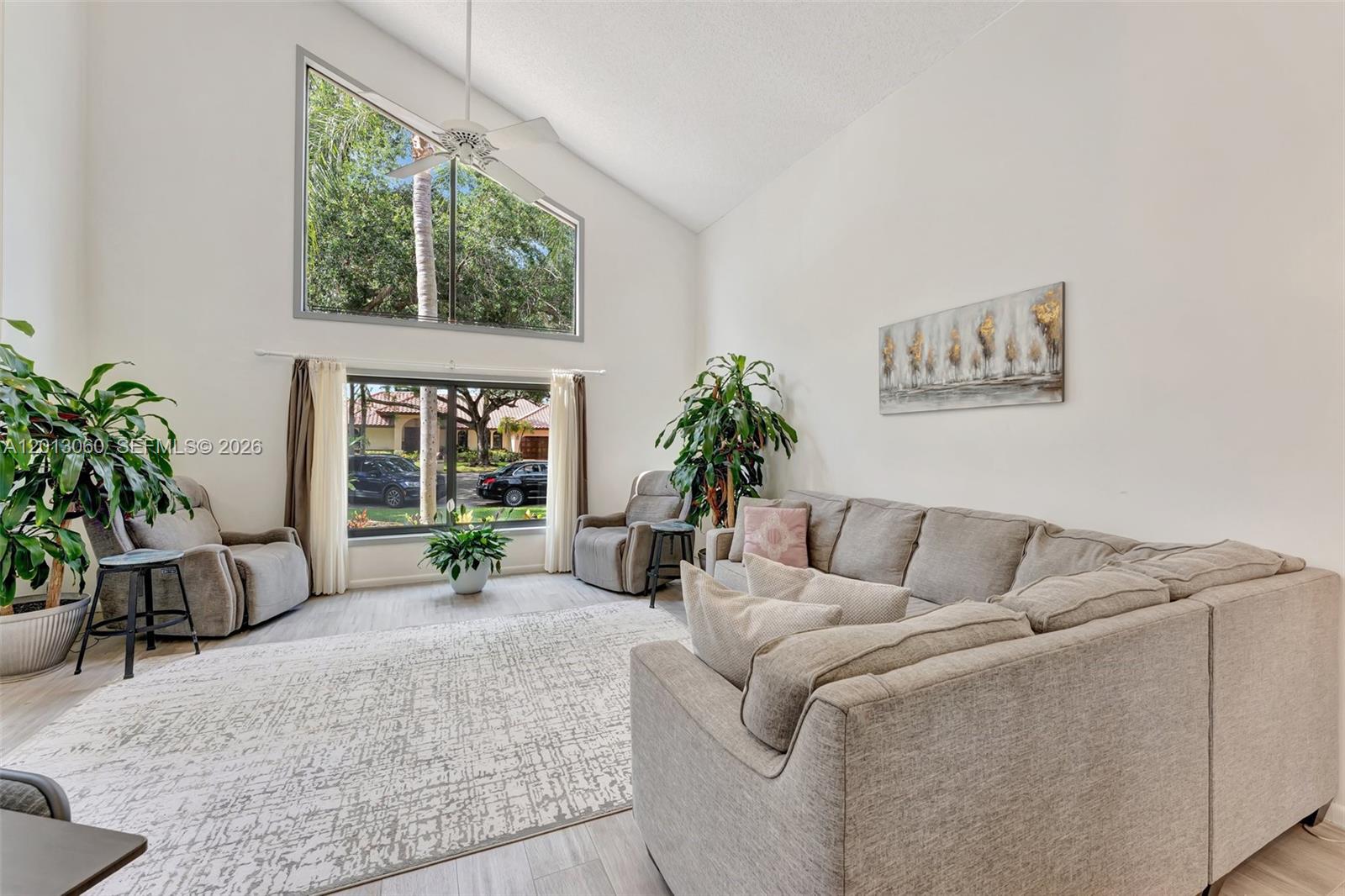 GLEN OAKS - Residential