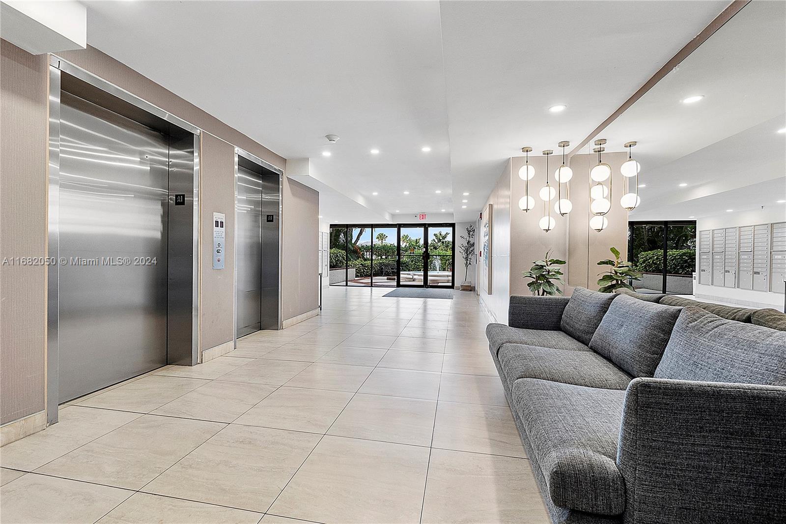 Lake Emerald - Residential