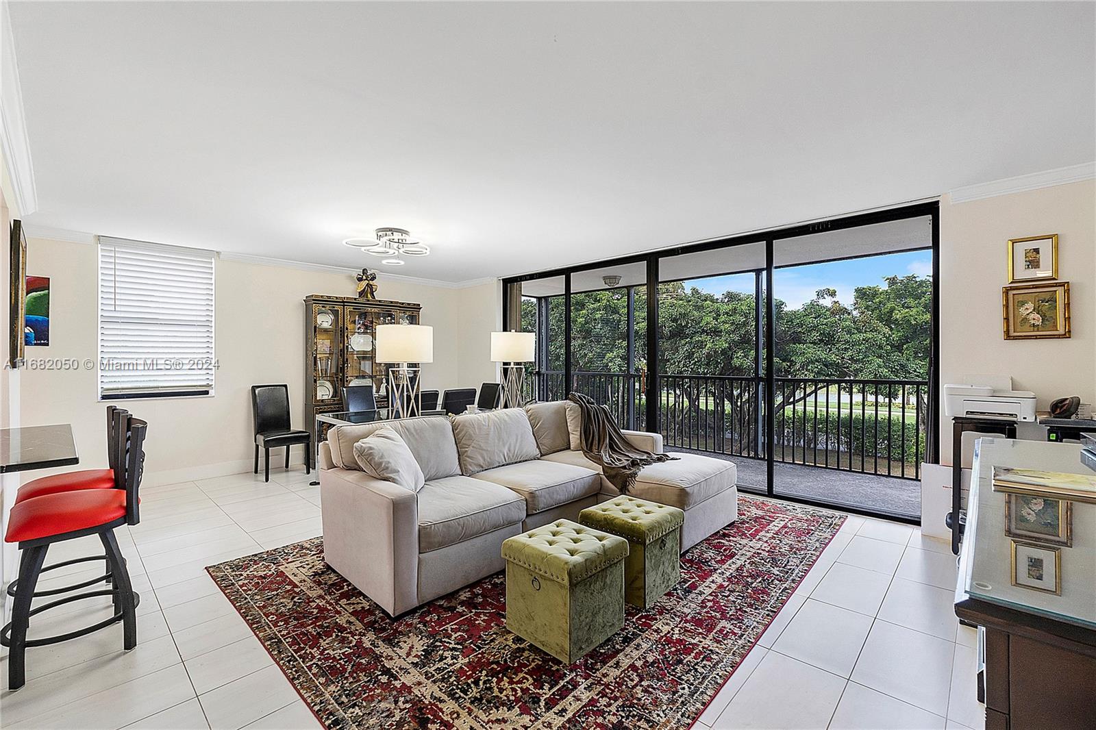 Lake Emerald - Residential