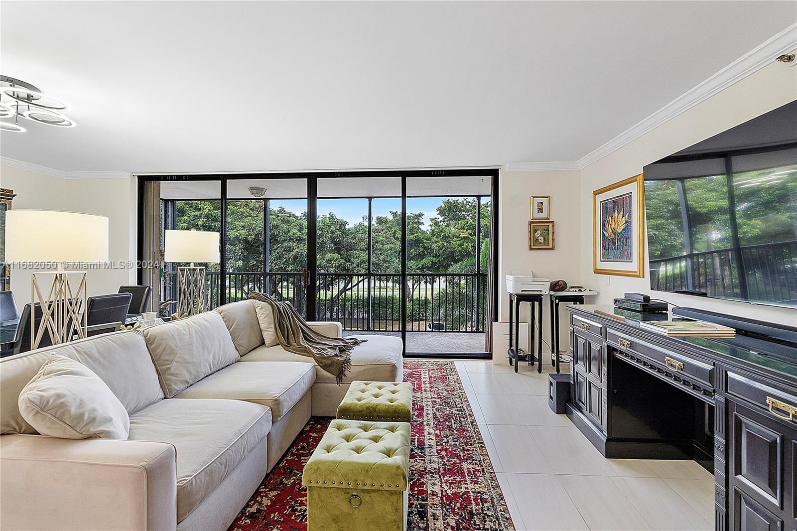 Lake Emerald - Residential