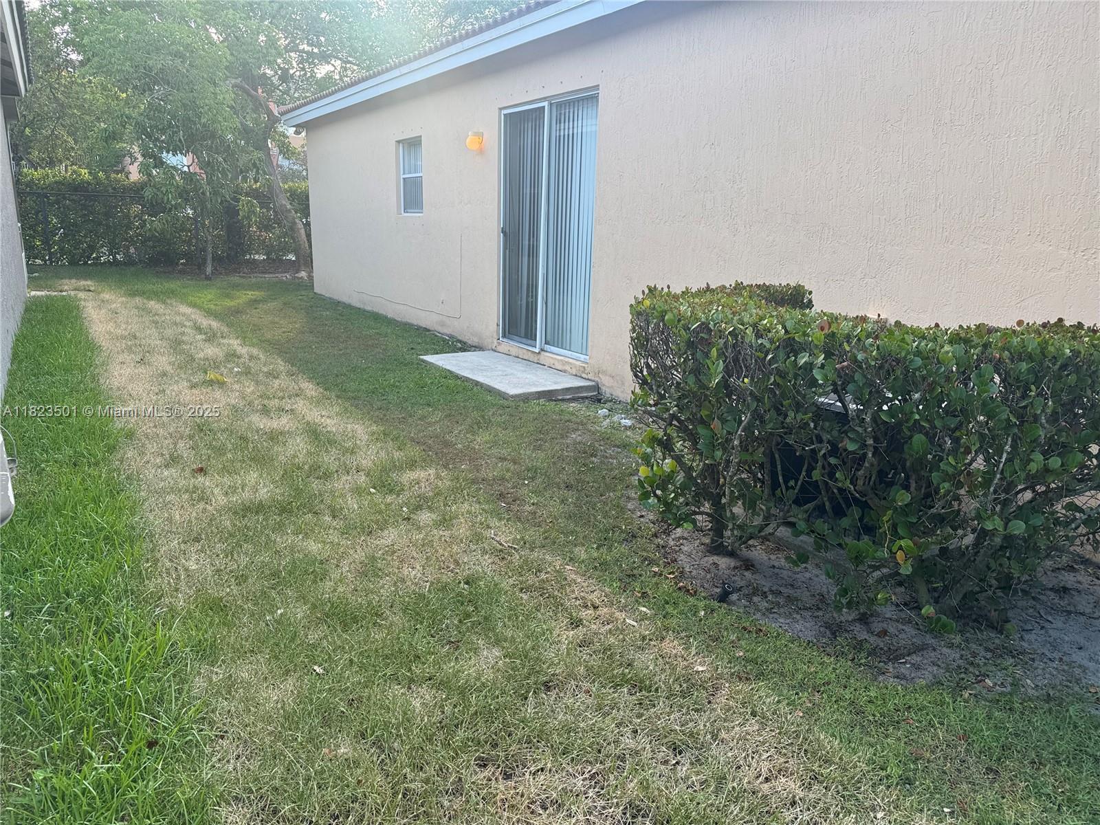 3845 NW 43rd Ter