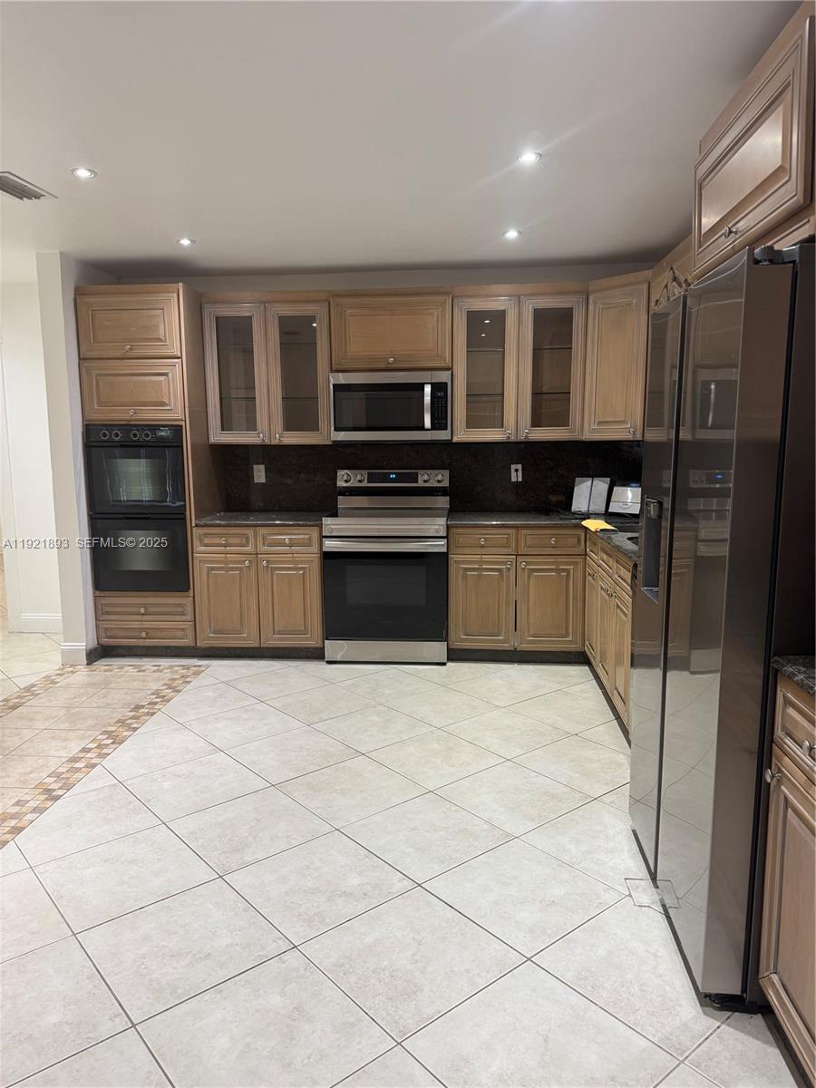 BOULEVARD HEIGHTS SEC 3 - Residential Lease