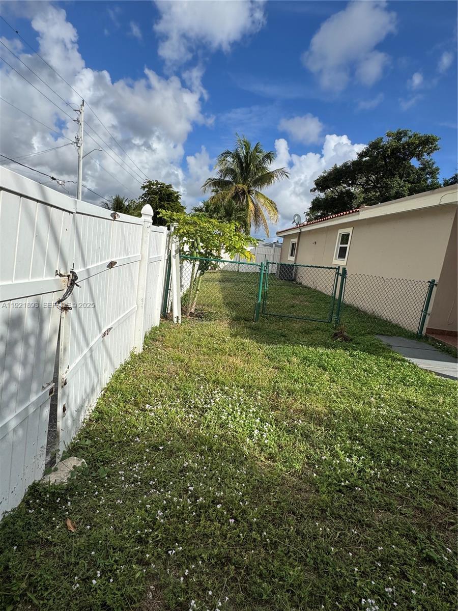 BOULEVARD HEIGHTS SEC 3 - Residential Lease