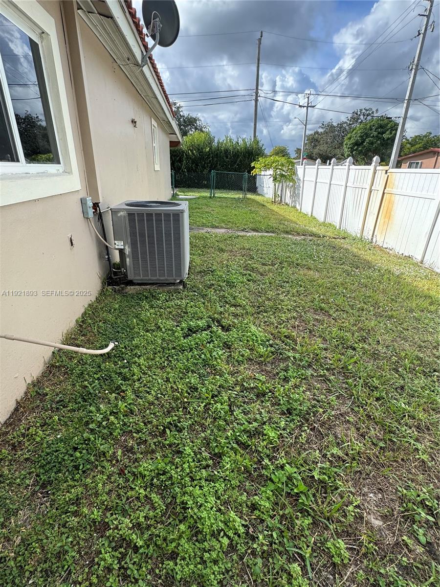 BOULEVARD HEIGHTS SEC 3 - Residential Lease