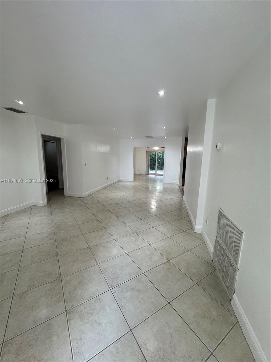 BOULEVARD HEIGHTS SEC 3 - Residential Lease