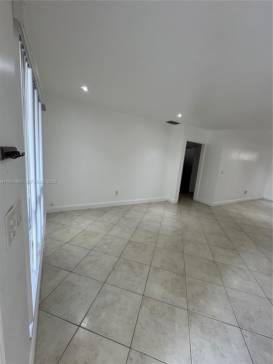 BOULEVARD HEIGHTS SEC 3 - Residential Lease