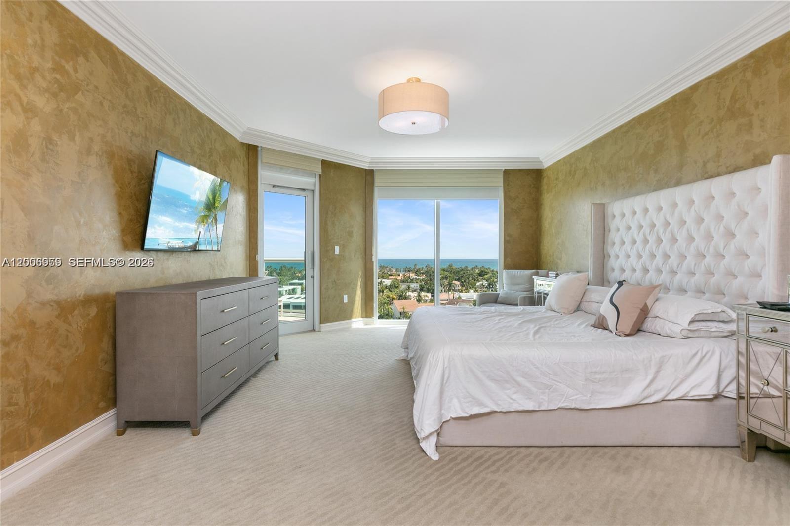 HAMPTONS SOUTH CONDO - Residential