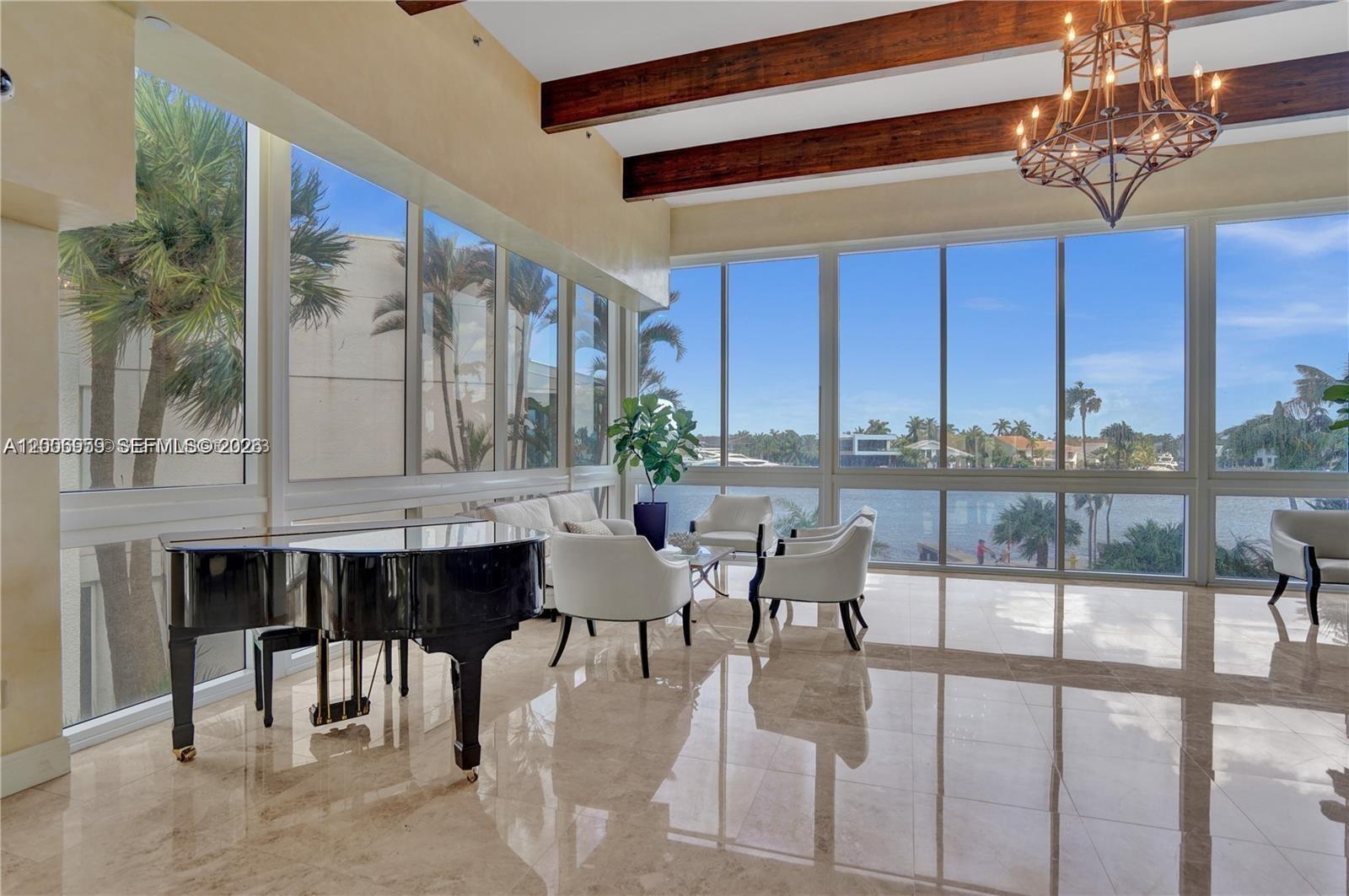 HAMPTONS SOUTH CONDO - Residential