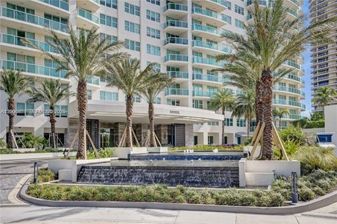 Photo of 20201 E Country Club Dr #1006, Aventura, FL 33180 (MLS # A12006959)