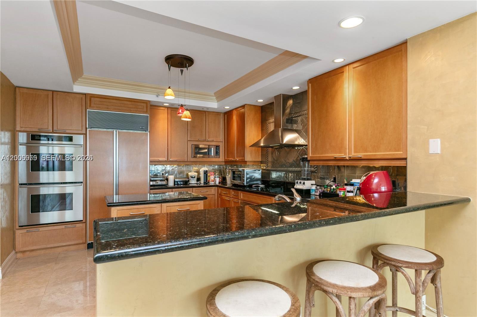 HAMPTONS SOUTH CONDO - Residential