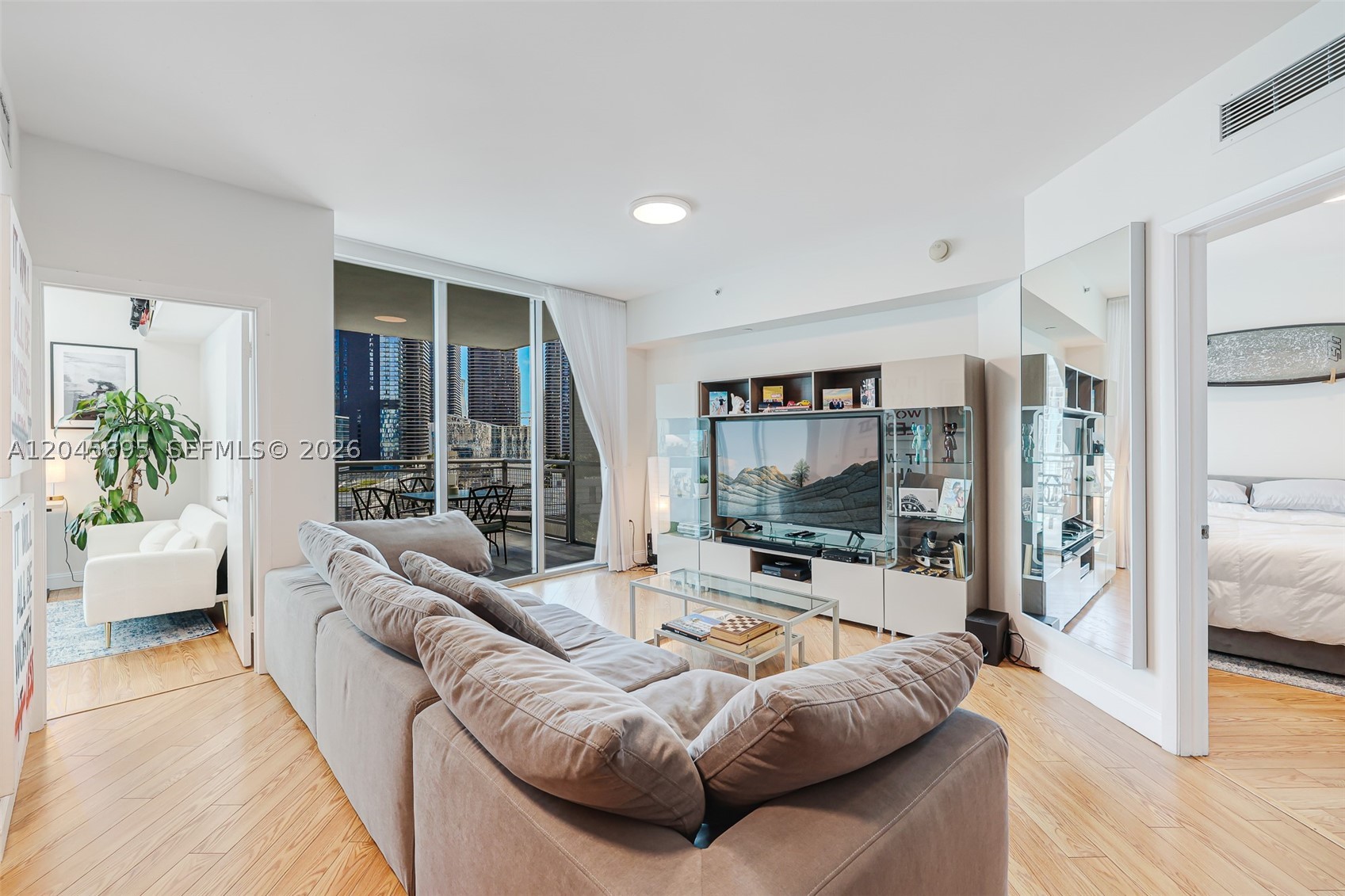 350 S Miami Ave 2104