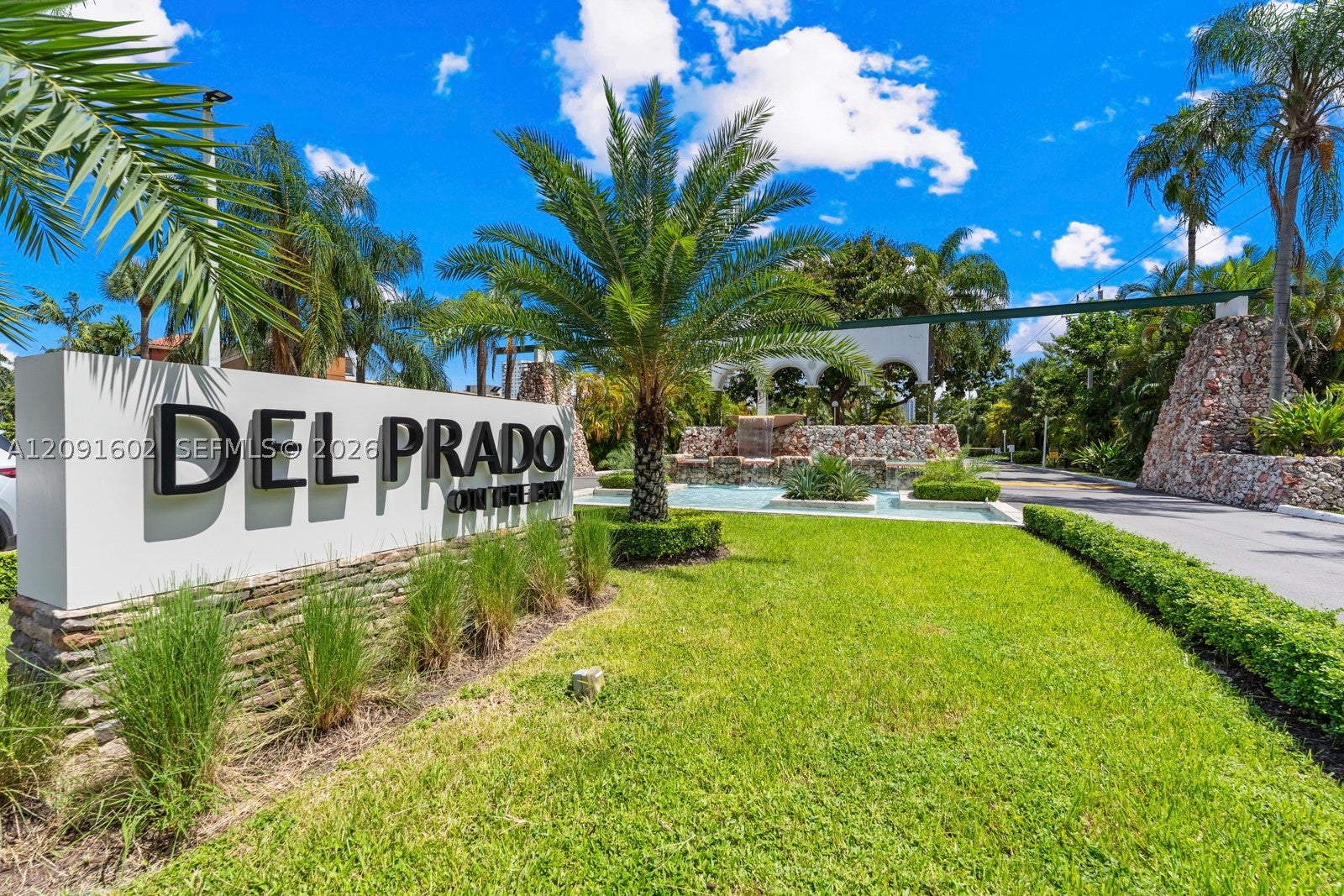 18021 Biscayne Blvd 1102