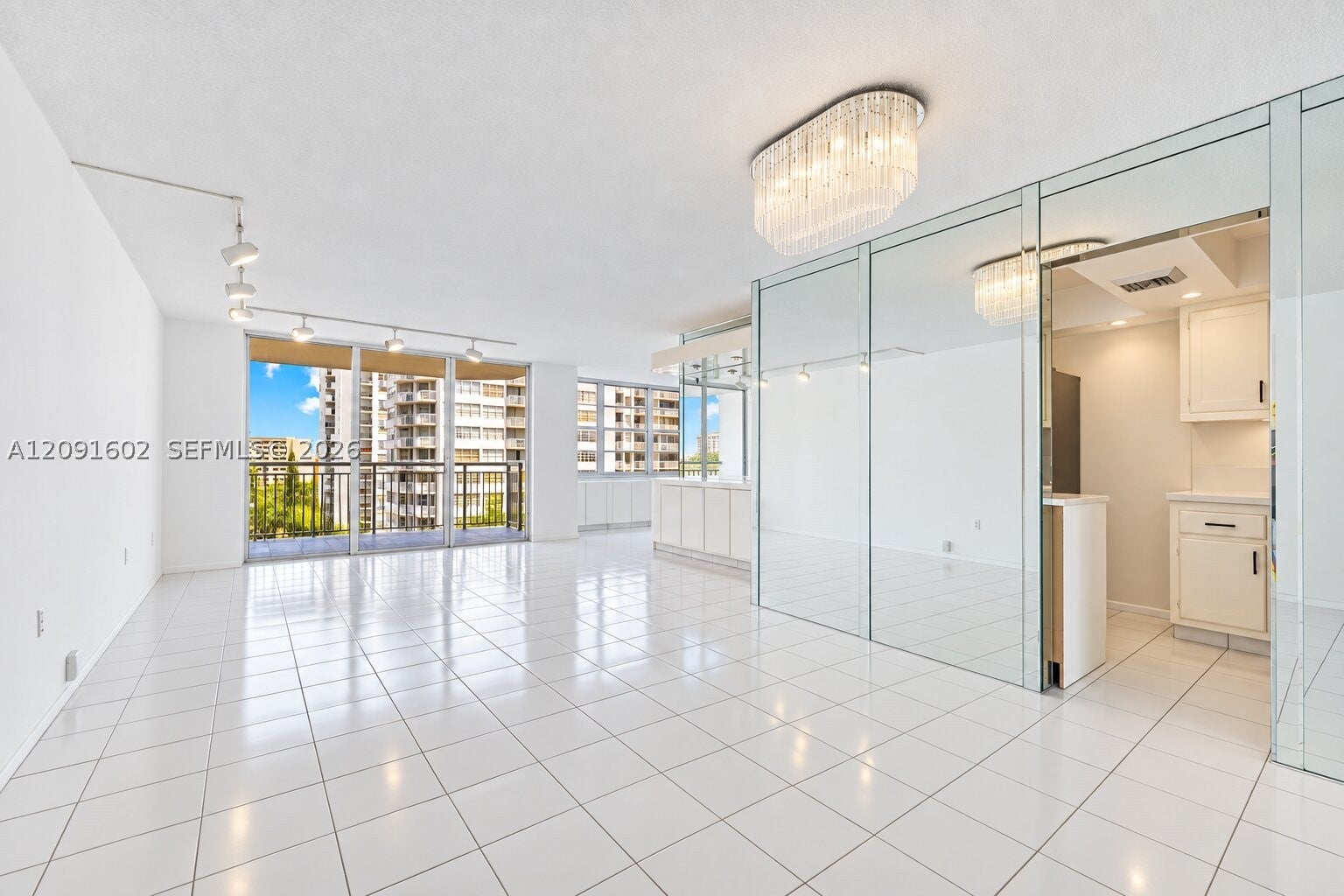 18021 Biscayne Blvd 1102