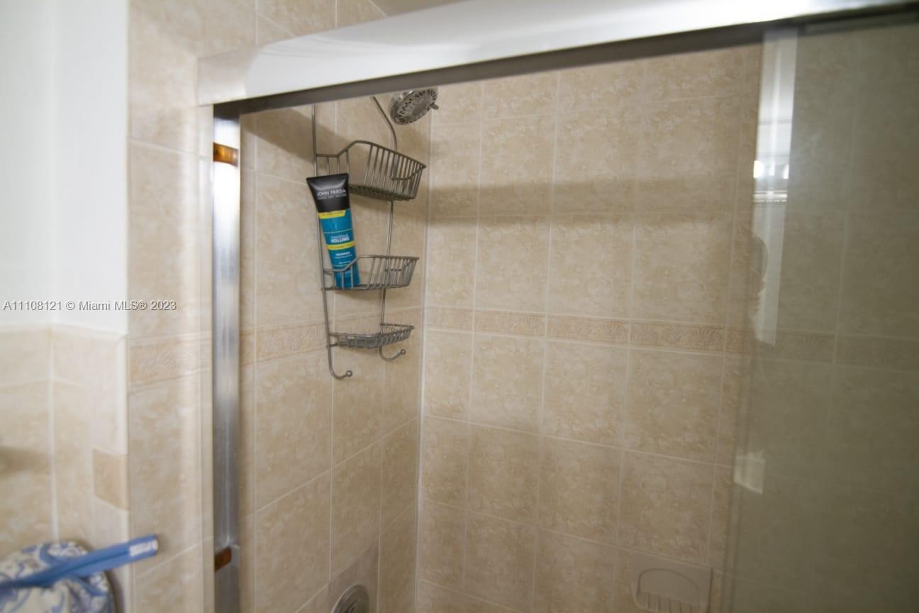 HIBISCUS SOUTH CONDO - Residential Lease