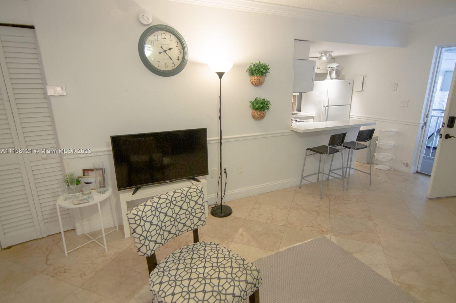 HIBISCUS SOUTH CONDO - Residential Lease