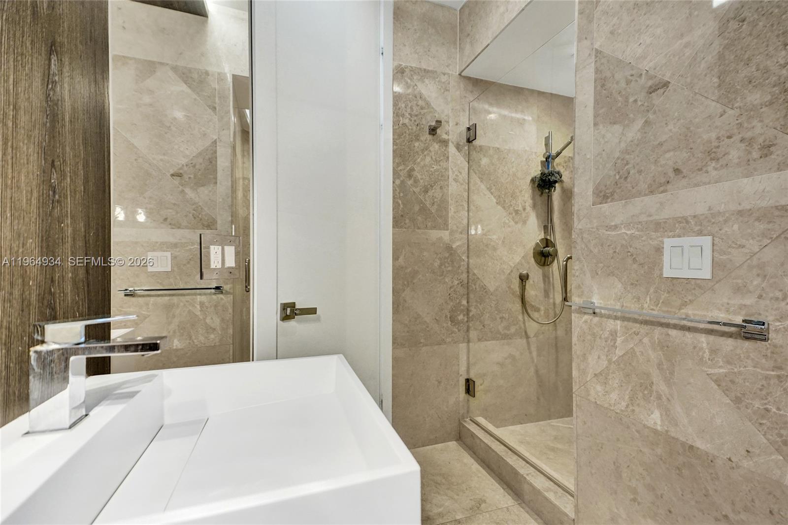 PRESIDENTIAL ESTATES SUB - Residential